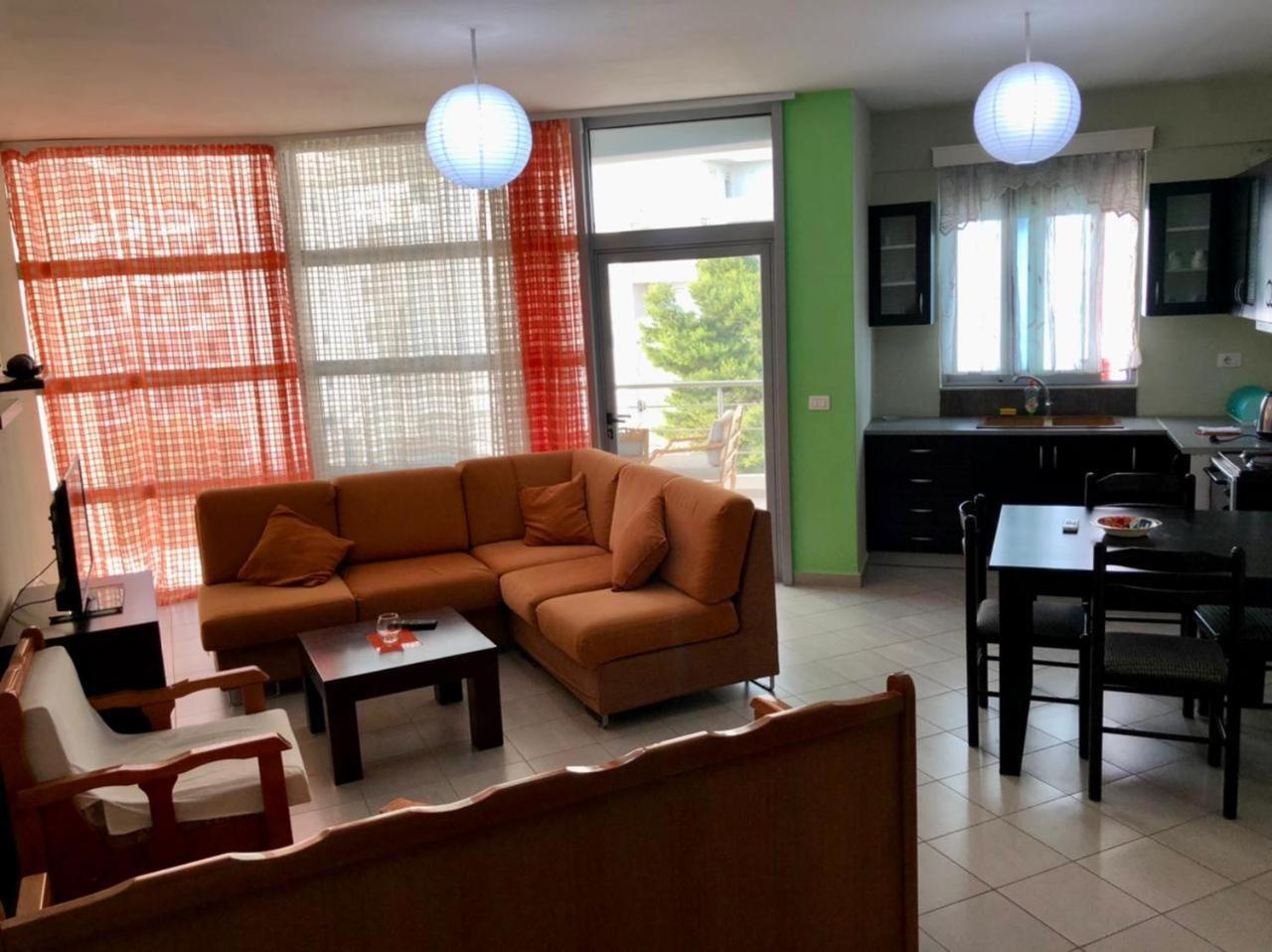 Lorenso Guest House Sarande Exterior photo