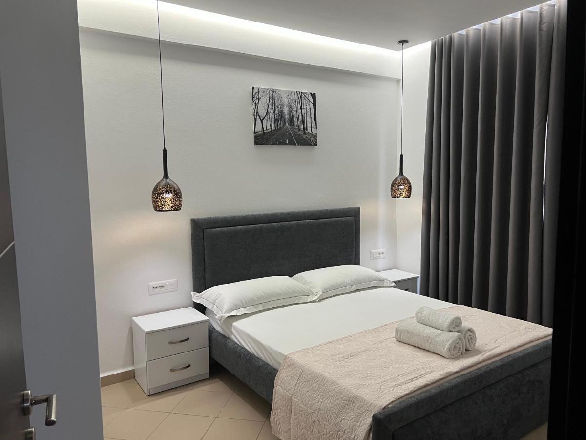 Lorenso Guest House Sarande Exterior photo
