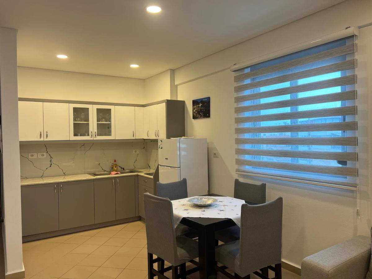 Lorenso Guest House Sarande Exterior photo